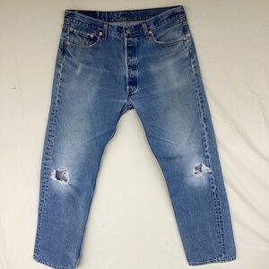 Vintage 1999 Levi’s 501xx Jeans Button Fly Straight leg Distressed 34 x 30